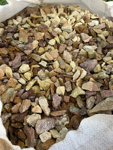 Златолит персиковый декоративная каменная крошка купить в Жуковском