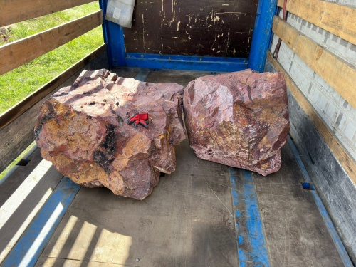 Ландшафтные глыбы красно-фиолетовые 200-1000 килограмм купить в Жуковском