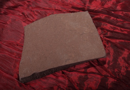 Плитняк лемезит бордовый для цоколя 1,5-2 см купить в Жуковском