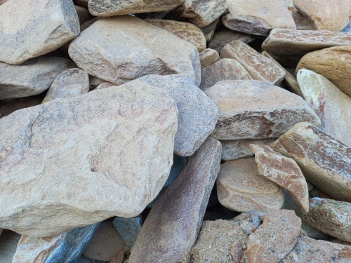 Златолит жёлтый, жёлто-зелёный глыбки и валуны для ланшафтного дизайна купить в Жуковском