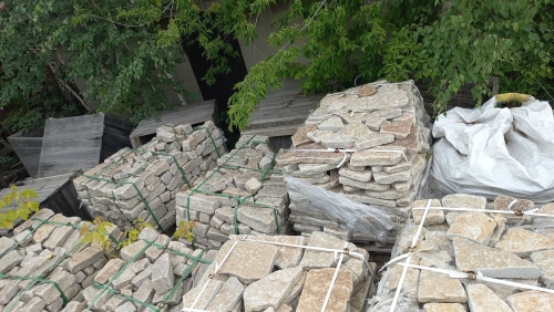 Гранитный плитняк галтованный для парковки купить в Жуковском