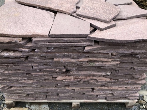 Плитняк лемезит бордовый для облицовки цоколя 20-25 мм  купить в Жуковском