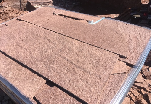 Плитняк лемезит бордовый для цоколя 1,5-2 см купить в Жуковском